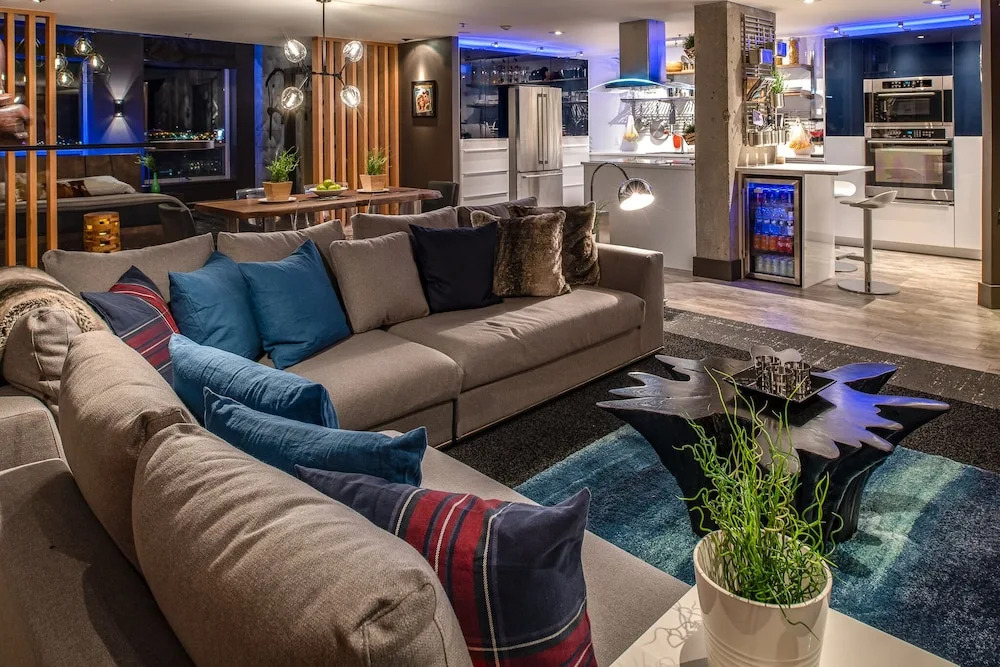 Spectacular Designer Loft Dtown Halifax