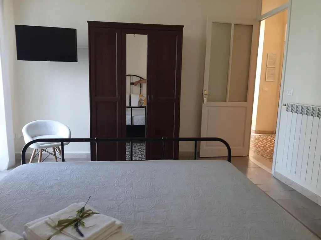 RUNFULIA Apartments & Rooms
