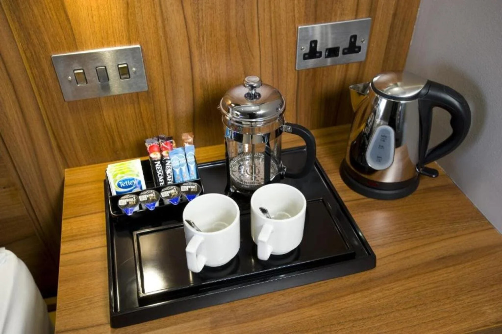 London Court Hotel