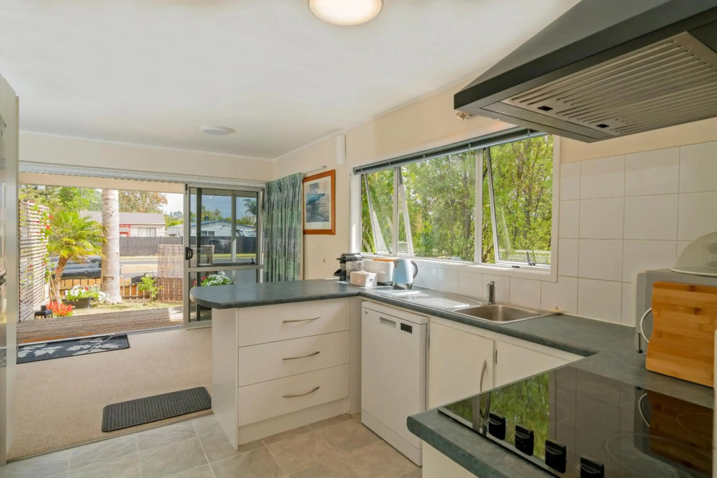 Park Drive - Whangamata Holiday Home