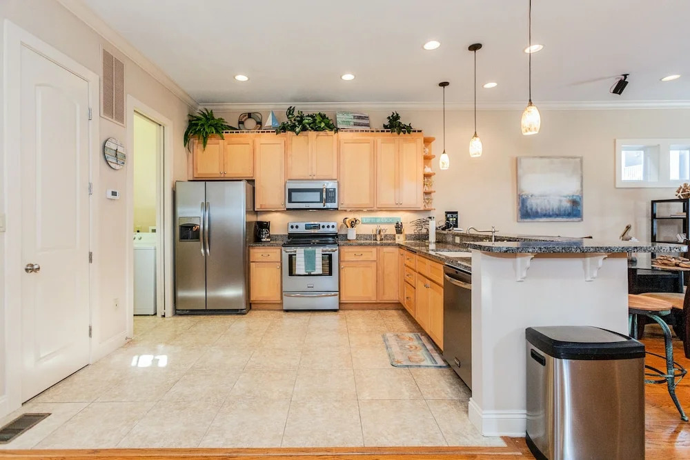 6240 Thomas Drive Townhouse 4 Bedrooms 4 Bathrooms Townhouse