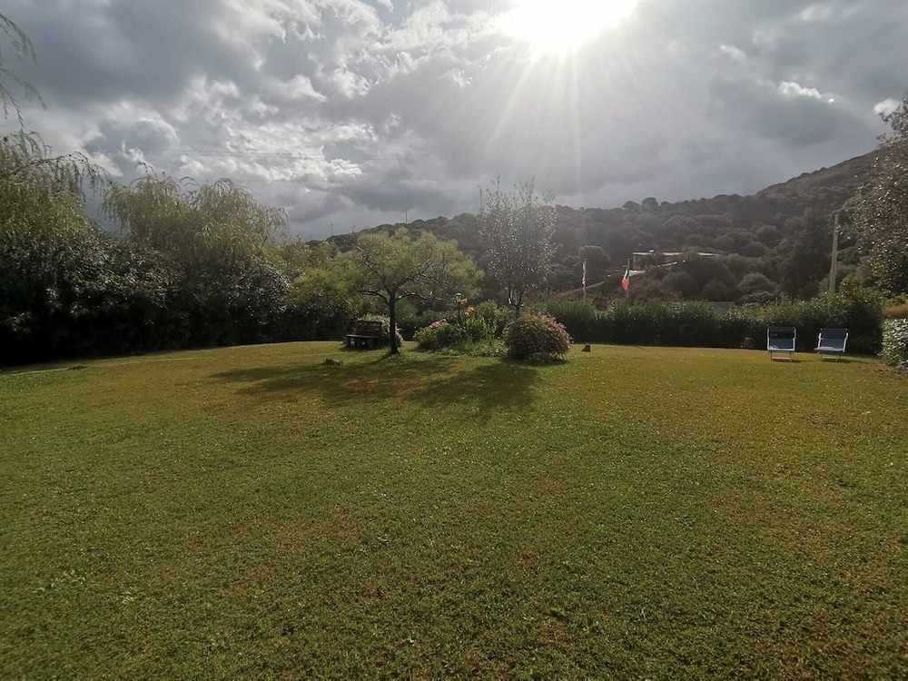 Sardinia Hillside Retreat - Apt 13 - 2BR, quiet area, parking