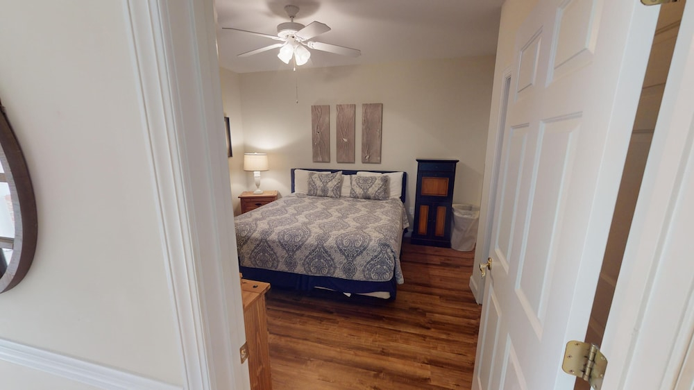 Magnolia North 4878-103