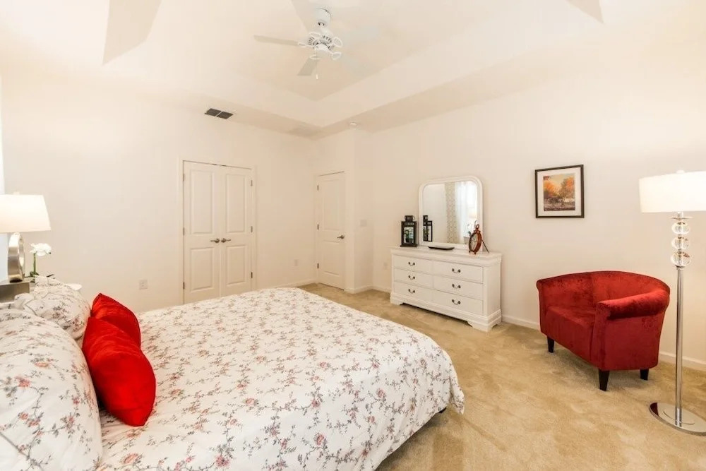 Private Beautiful Furnished ! 5 Bedroom Home