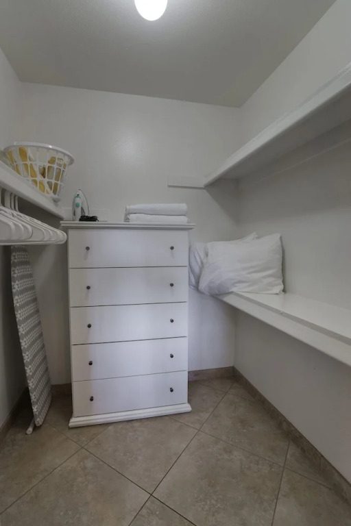 Scottsdale's premium short term getaway, Fully furnished 1 bedroom homes, FREE Golf, cable, utilities, Wi-Fi, parking, pool, and bike trails- Unit 112 by RedAwning