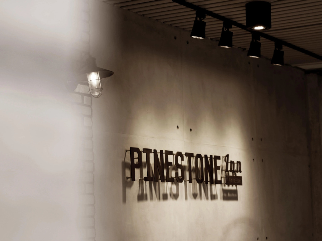 Pinestone Inn
