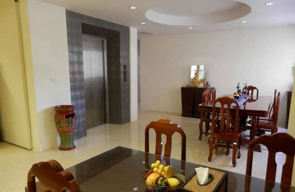 Ban Patong Residence