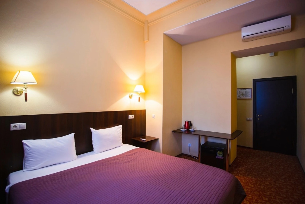 Basis-M Hotel