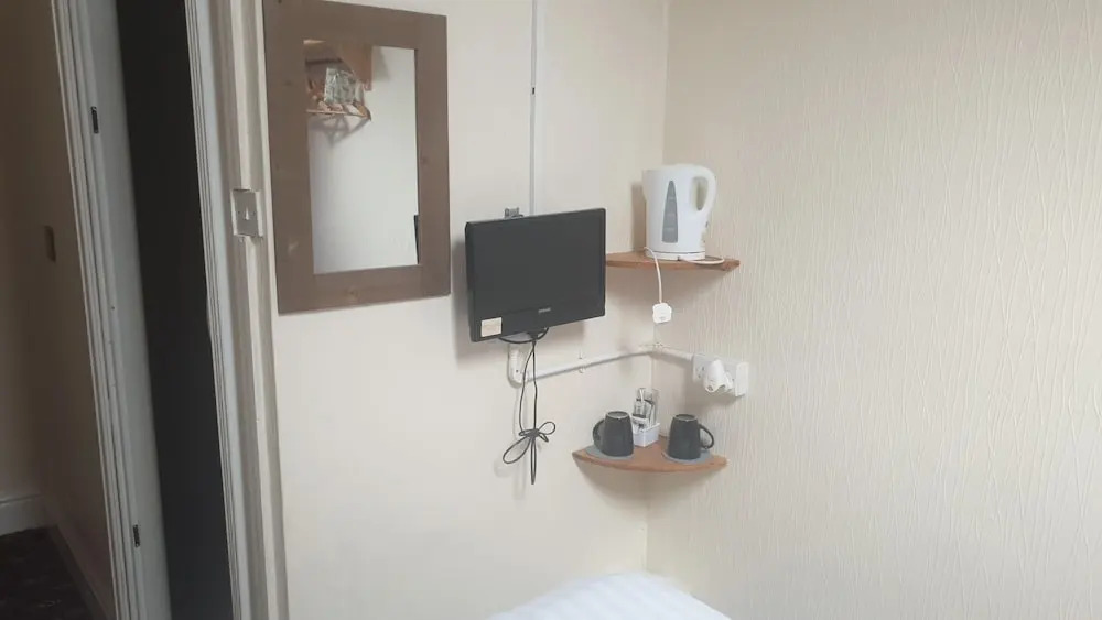 Residency hotel and Bar