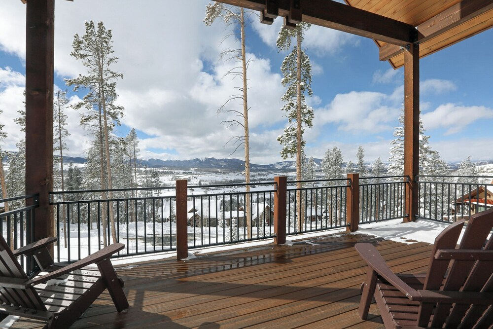 5 Mi to Winter Park Resort! Year-round Mtn Gem