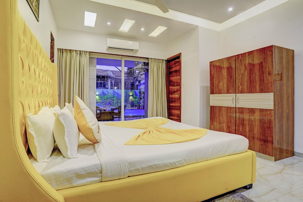 Alaya Stays Nest 4BHK villa with Pool