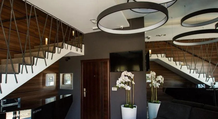 Hotel Ideo Lux