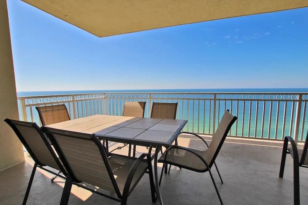 Colonnades 1901 - 4 Br condo