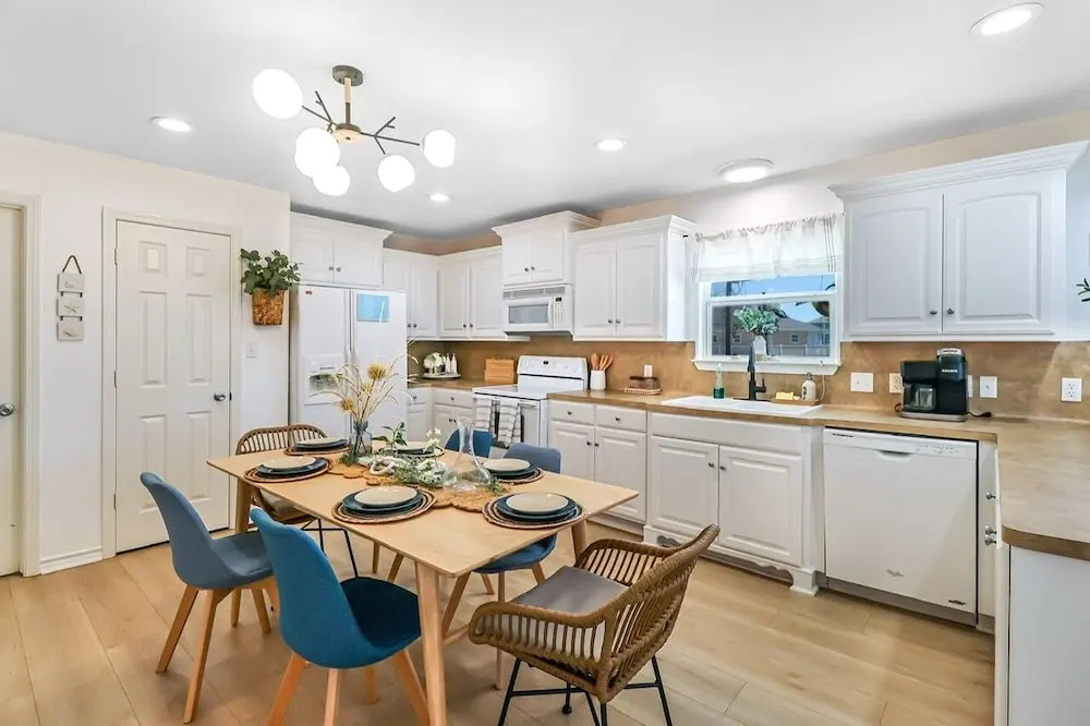 Beach'n Inn 3 Bedroom Home by RedAwning