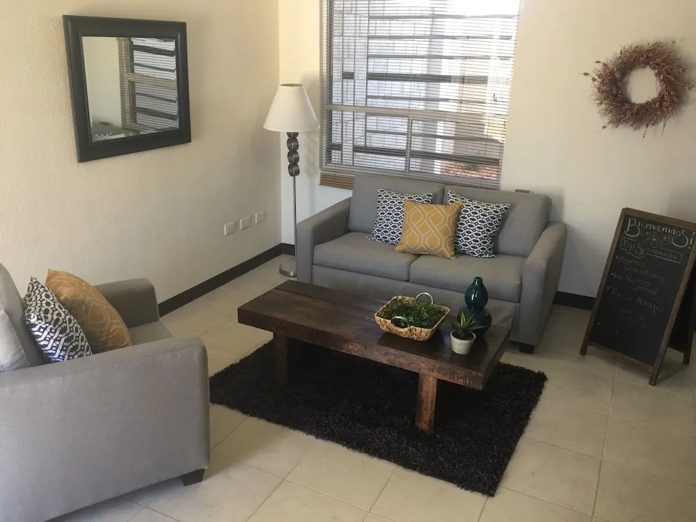 Beautiful New Home Near The US Consulate