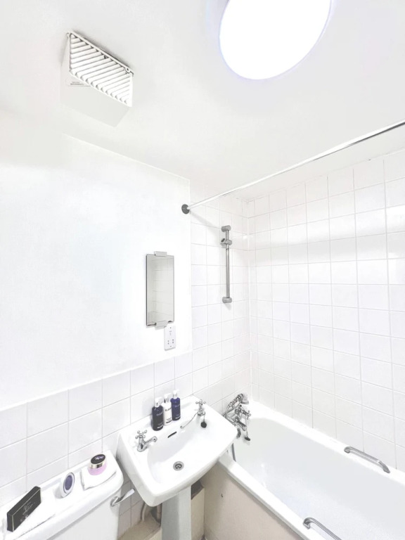 Lovely 1-bed Apartment in London by the Harbour