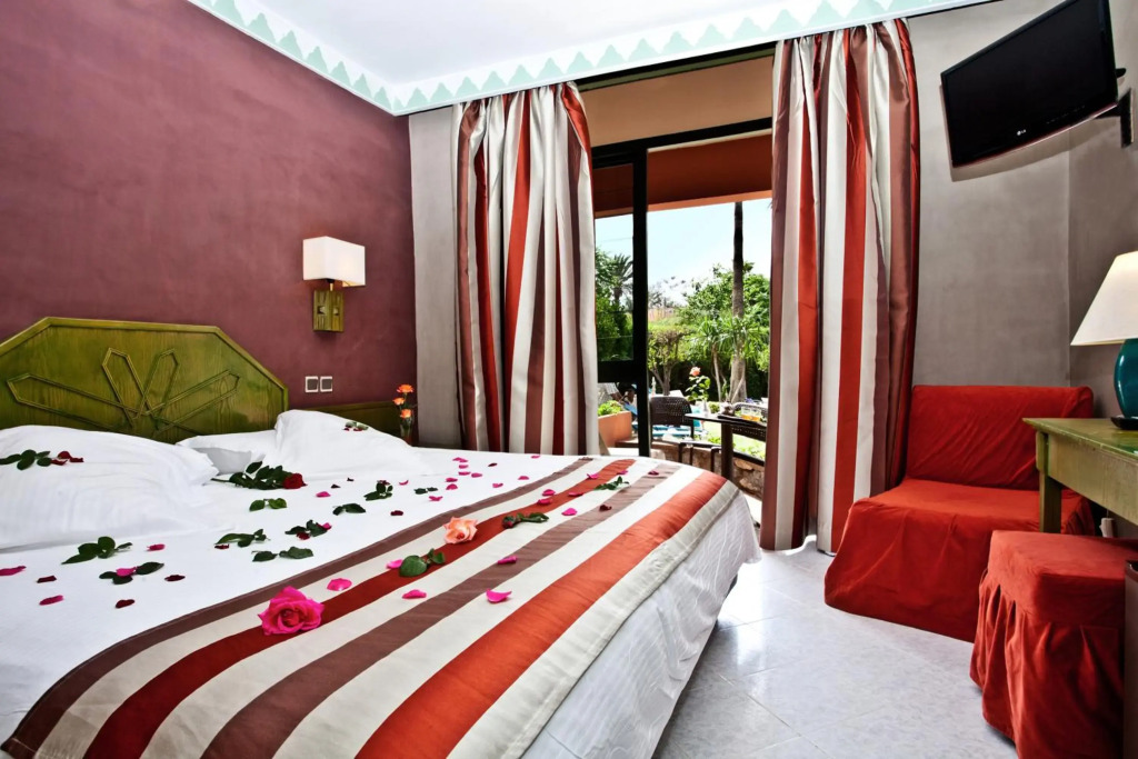 Chems Hotel