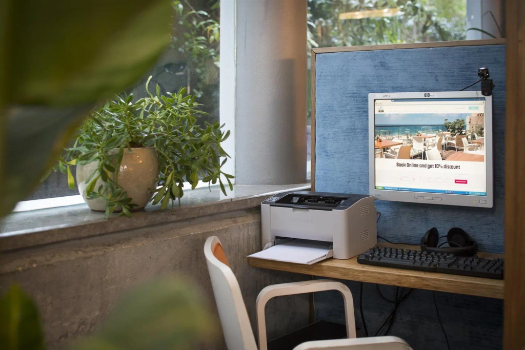 Hotel Poli Urban By AFI Hotels