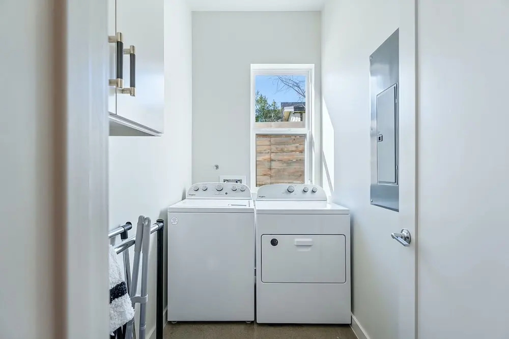 Trendy 3 Bedroom in South Austin!