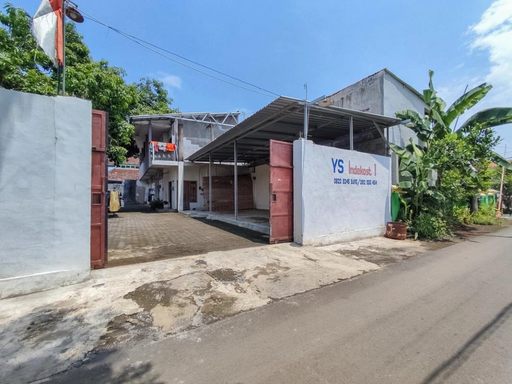 YS Homestay near Terminal Bayuangga Probolinggo