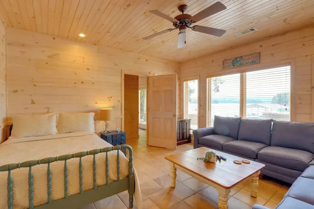 Mountain View Cabin on Lake Blue Ridge: Hot Tub