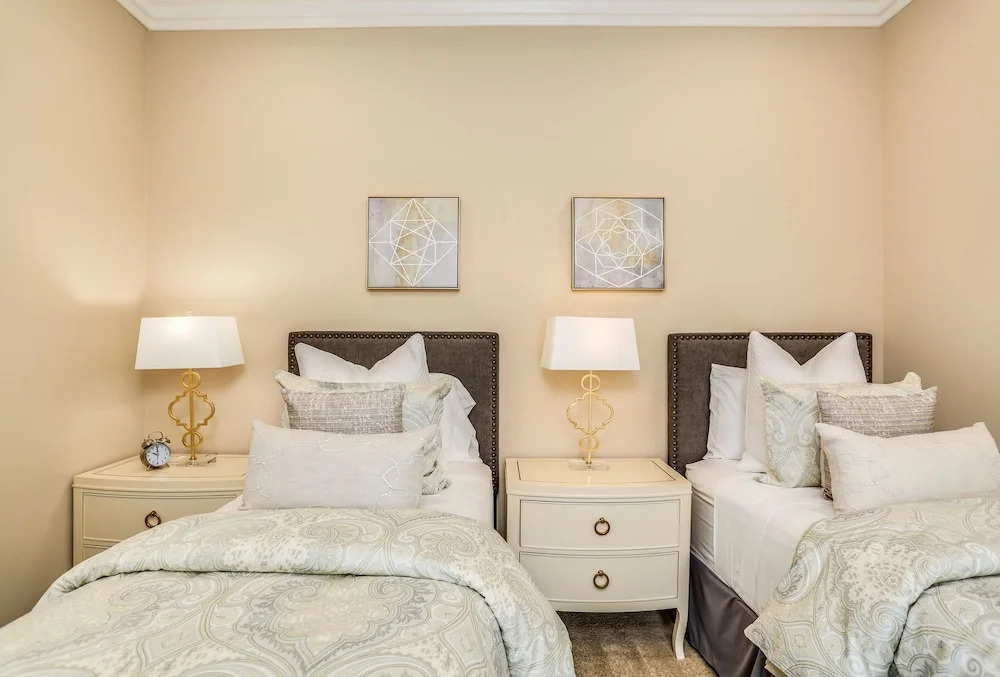 New Listing! Opulent 3-unit W/ Private Pool 7 Bedroom Home