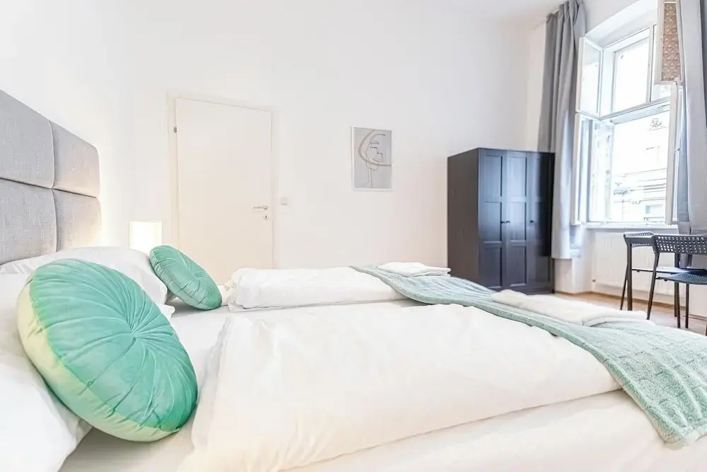 Long Stay 2BR Apt For 5 Stadthalle