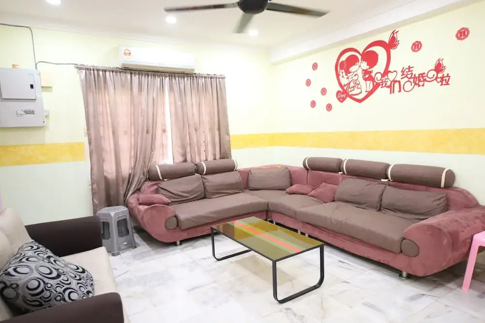 OYO Homes 90575 C.k Bahau Homestay