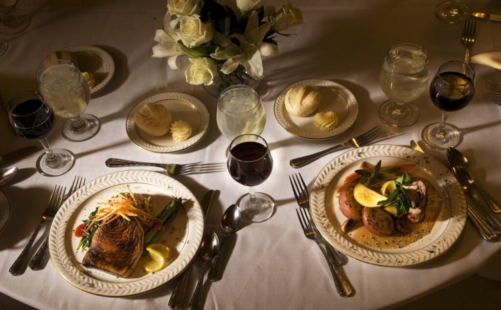 Holiday Inn & Suites Boston Peabody by IHG