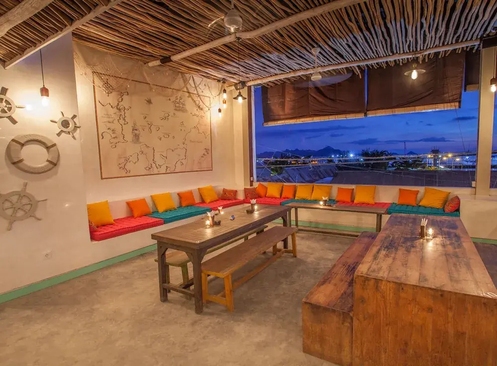Le Pirate Hotel - Labuan Bajo