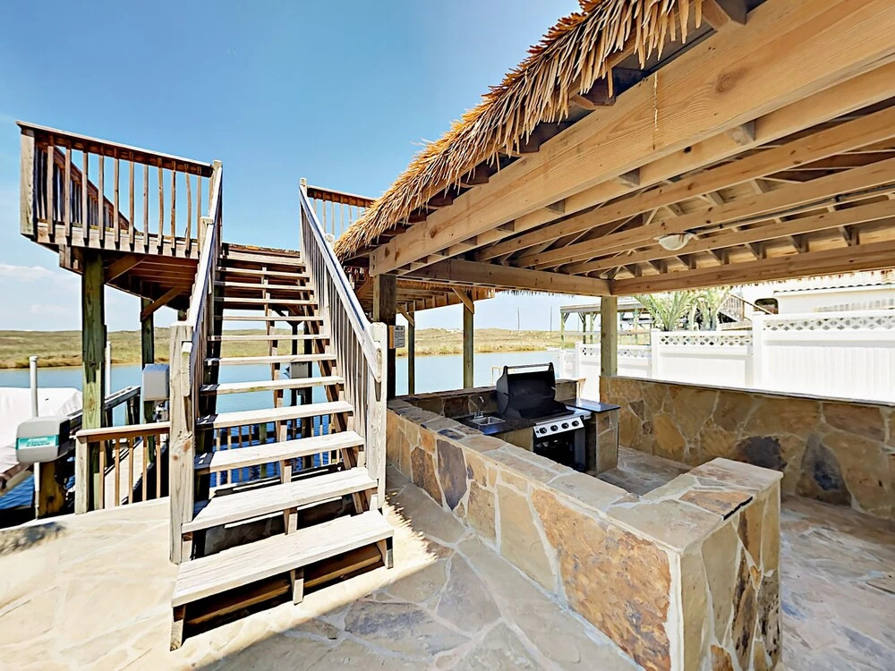 101 Granada Dr Condo Unit 305 4 Bedrooms 3.5 Bathrooms Condo