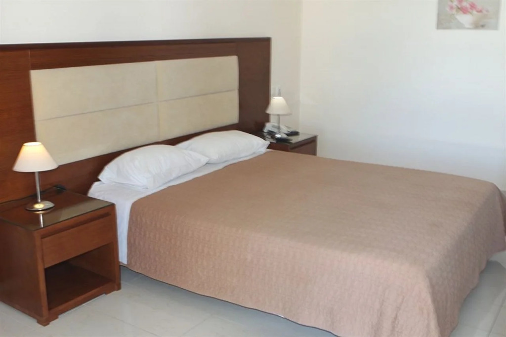 Paleos Hotel Apartments