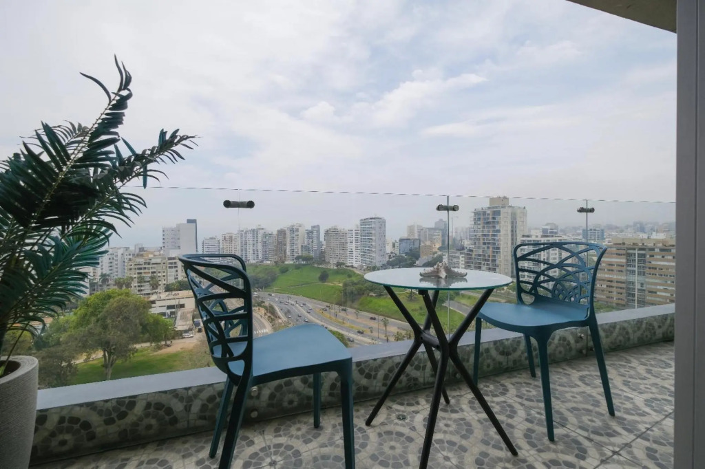 Spectacular 3BR 2BA Parking