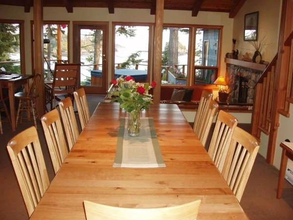 Snug Harbour Inn