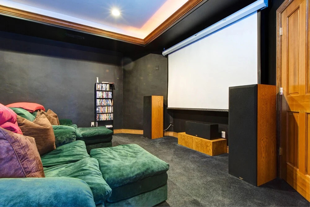 Abode in Vitrail
