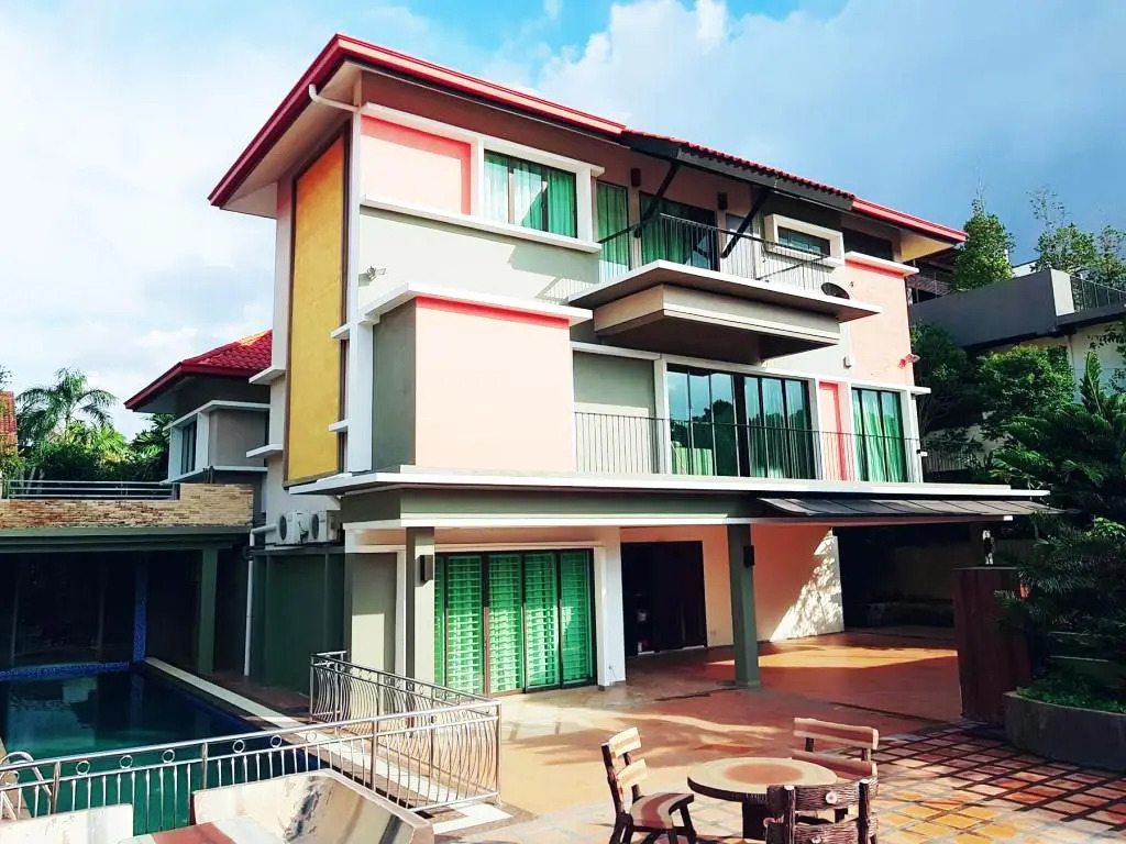 KL City Bungalow POOL Homestay