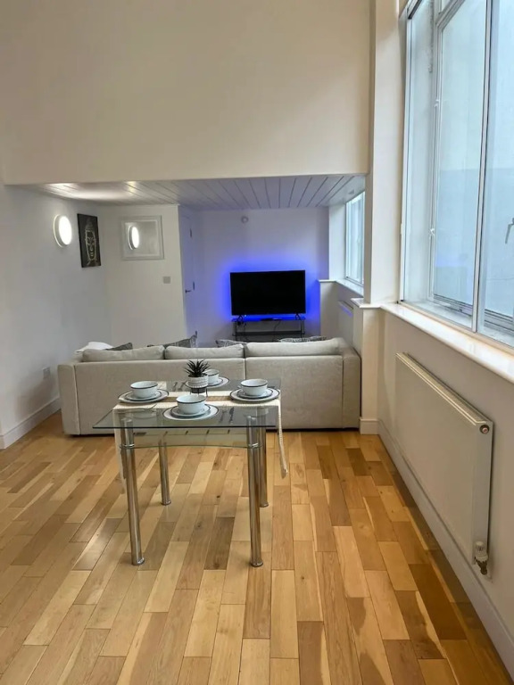 Stunning 2-bed Apartment in Leicester With a gym