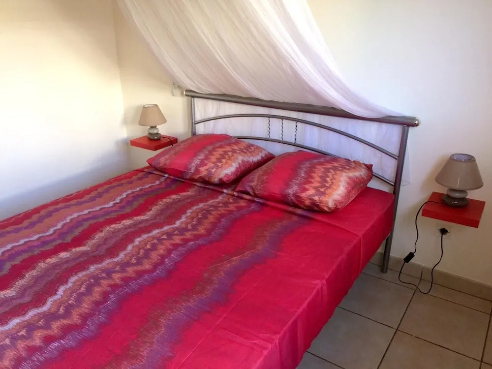 House With 2 Bedrooms in Le Diamant, With Enclosed Garden and Wifi - 1