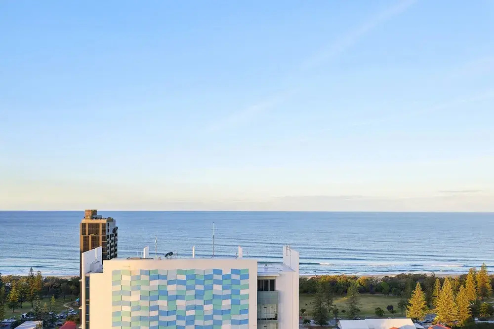 Ocean View 3-bed With Gym, Pool