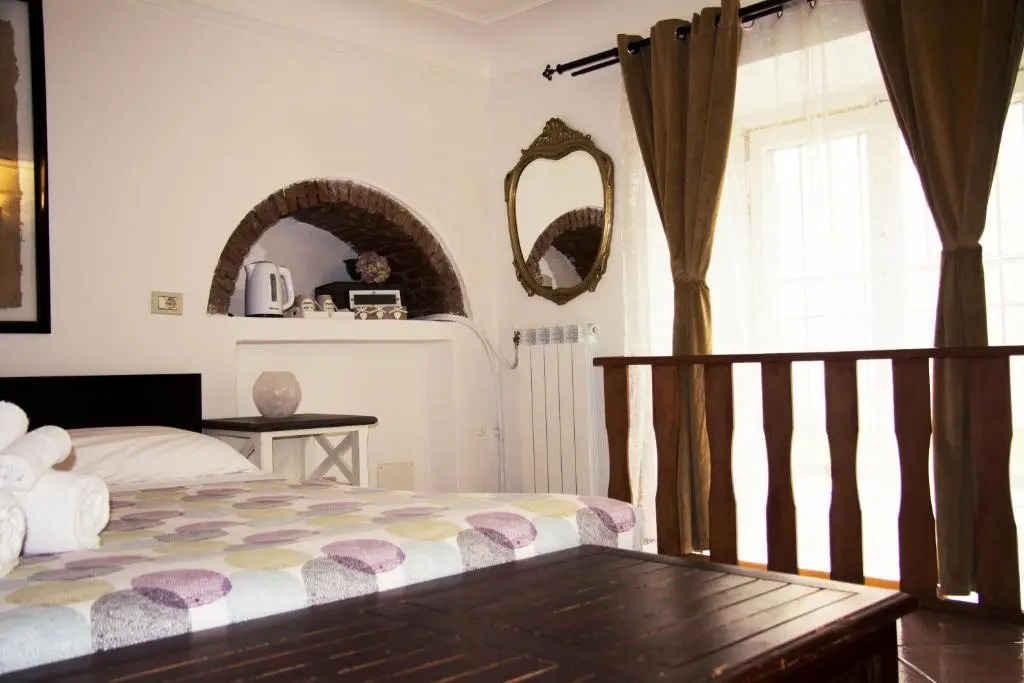 7 Archi rooms in Como