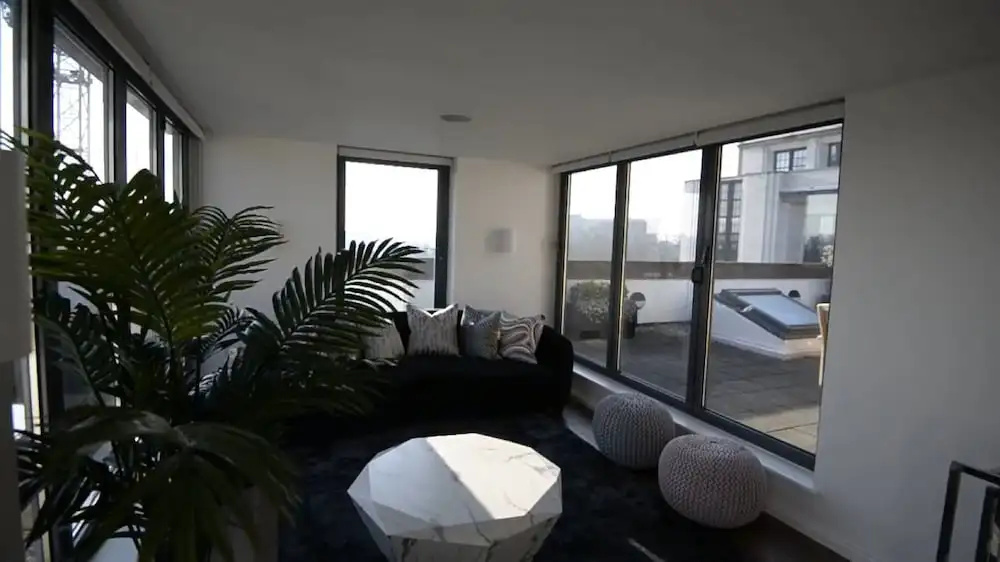 Spacius 3-bed Apartment in Kensington, London
