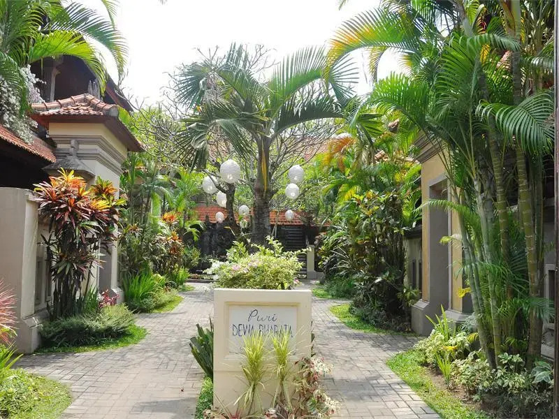 巴厘岛普里羽婆罗金巴兰酒店(Puri Dewa Bharata Jimbaran Bali)