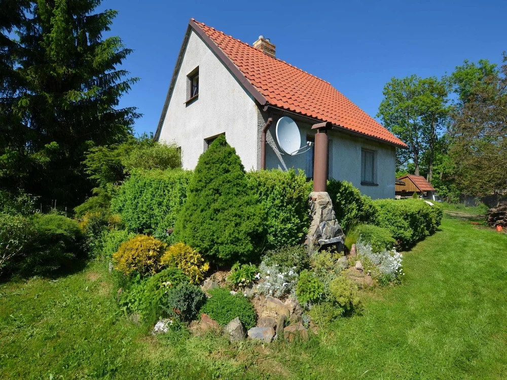 Lovely Apartment in Svinarov Czech Republic near Forest