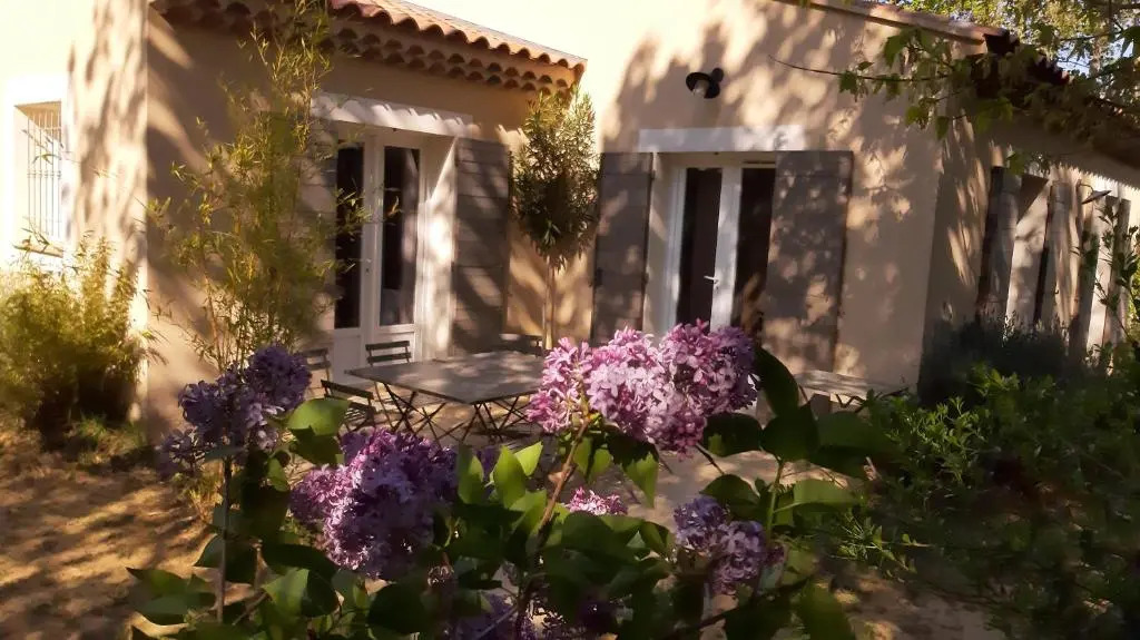 Les Lilas des Chênes, Provence proche dOrange, Gorges de lArdèche, Mont Ventoux