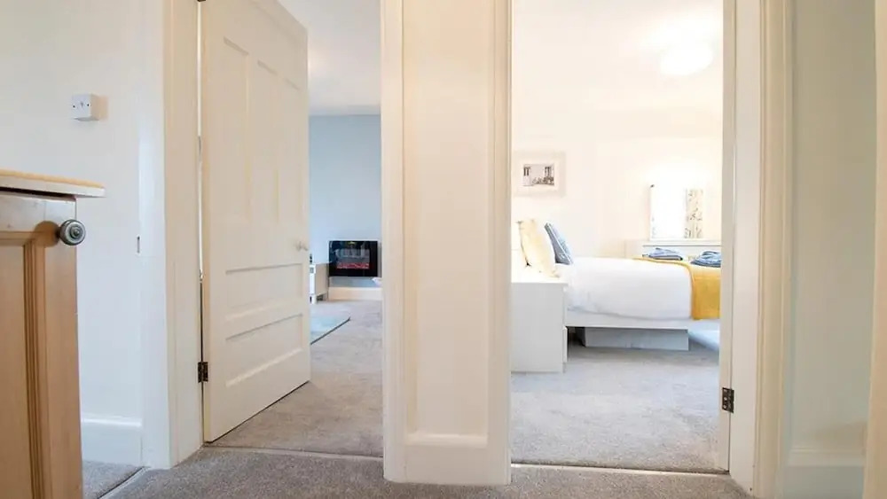 Gwylan Apartment in Penrhyn Bay, Modern and Beautifully Presented