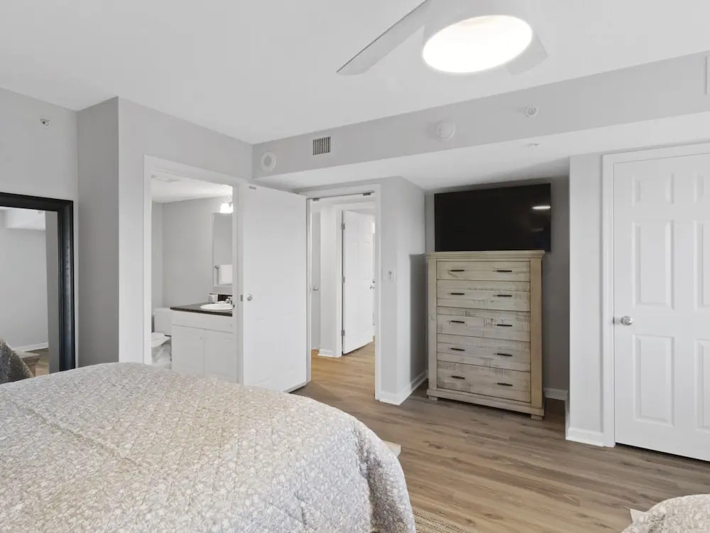 Yacht Club Villas #2-705 3 Bedroom Condo by RedAwning