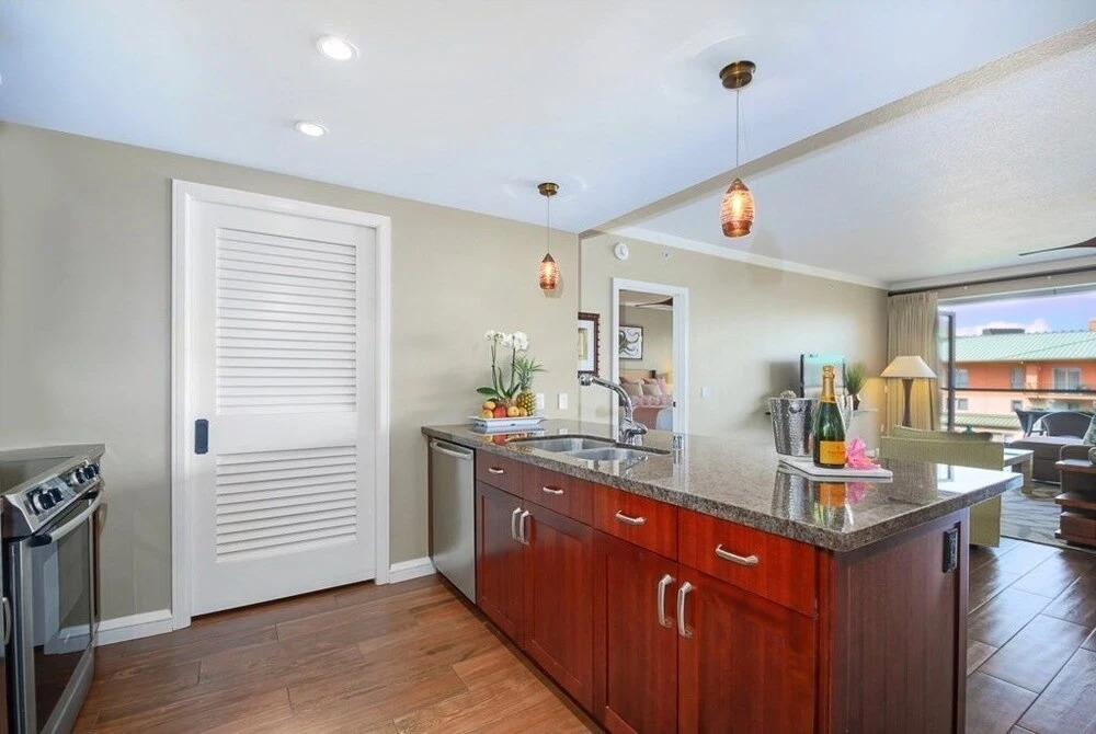 Maui Westside Properties Amazing Sunset View K705 2 Bedroom Condo
