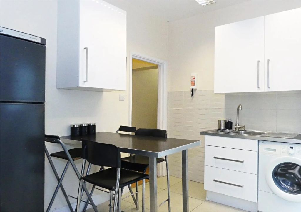 LCS London Bridge Apartments