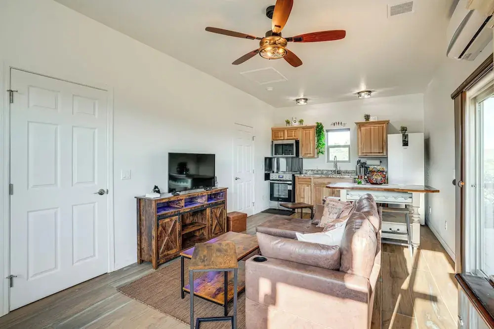 Prescott Home Close to Hiking & Medical Centers!