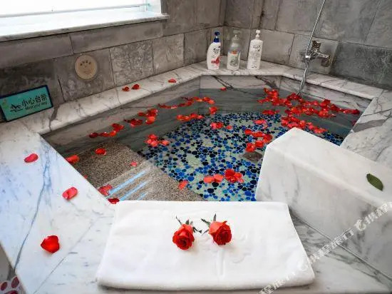 Fengshan Hotspring Resort Beijing
